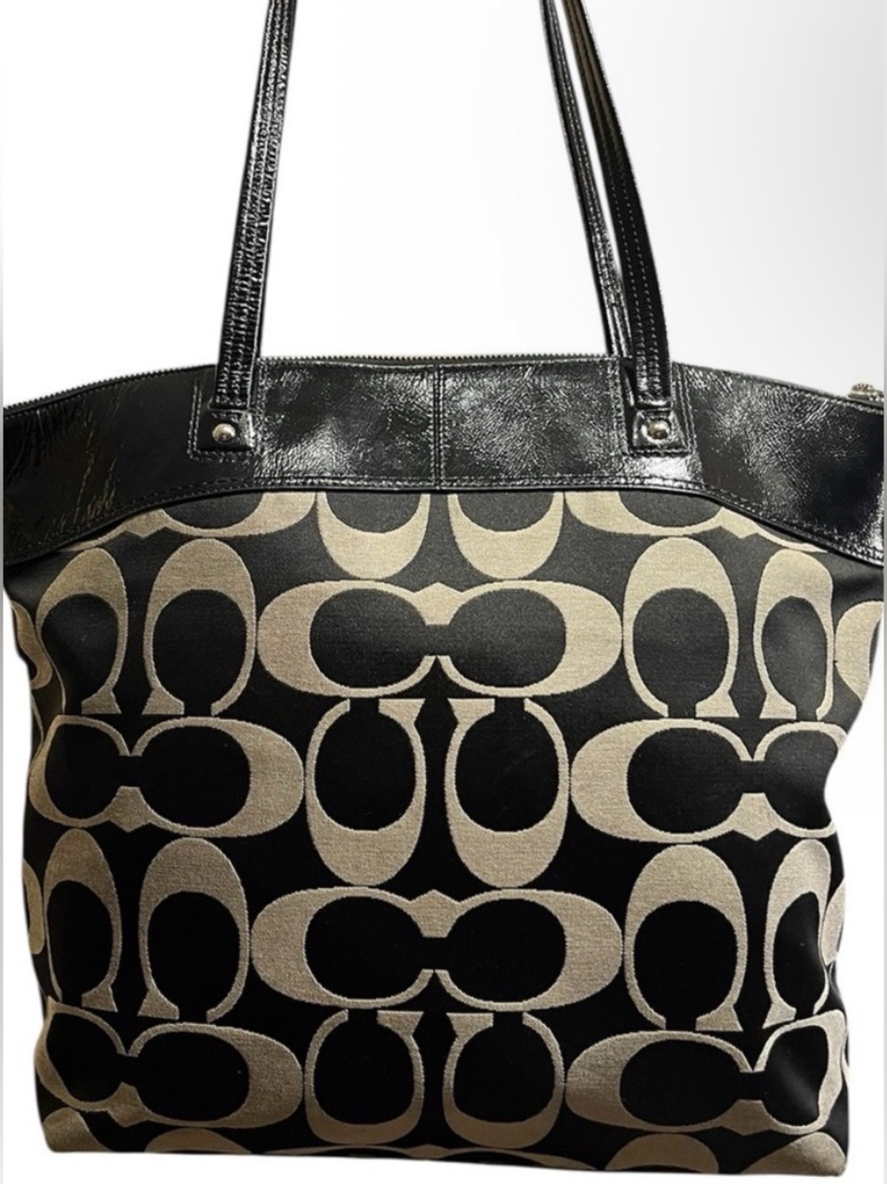 Coach EUC Laura Signature Canvas Tote with Patent Leather Accents - Picture 2 of 9